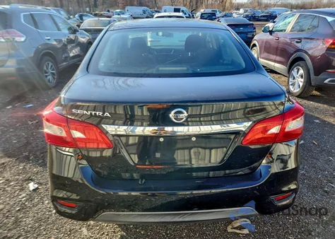 2016 Nissan Sentra S z USA, uszkodzony, nr VIN 3N1AB7AP4GL680682